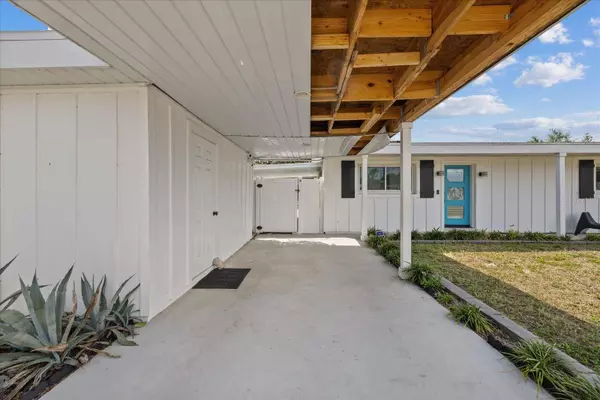 5805 S HUBERT AVE, Tampa, FL 33616