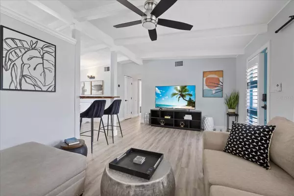 5805 S HUBERT AVE, Tampa, FL 33616