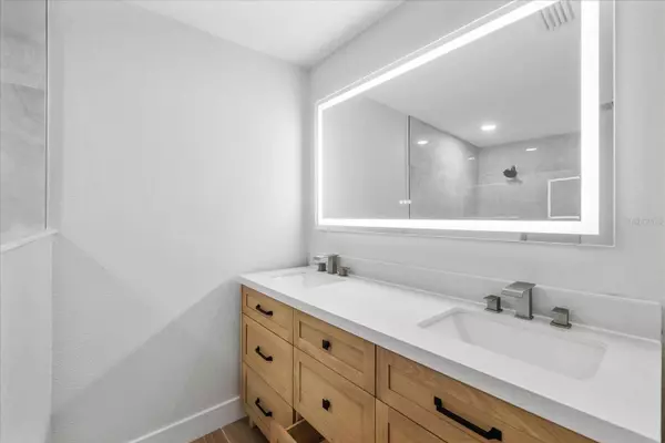 3910 W IOWA AVE, Tampa, FL 33616