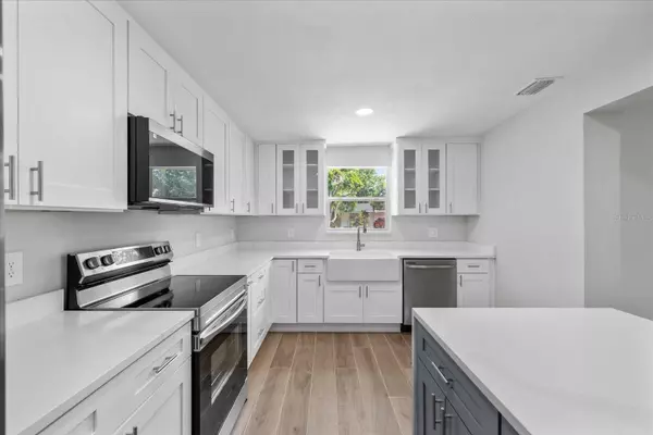 3910 W IOWA AVE, Tampa, FL 33616