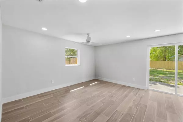 3910 W IOWA AVE, Tampa, FL 33616