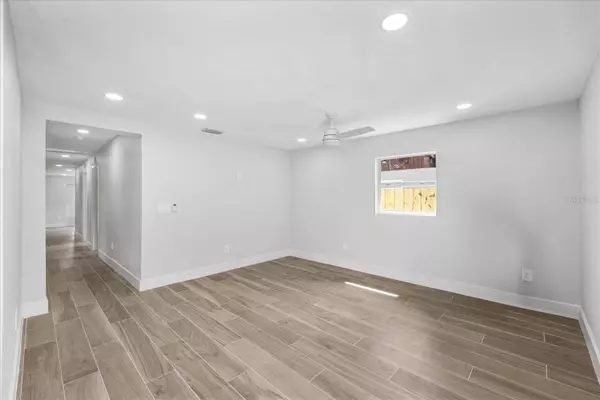 3910 W IOWA AVE, Tampa, FL 33616