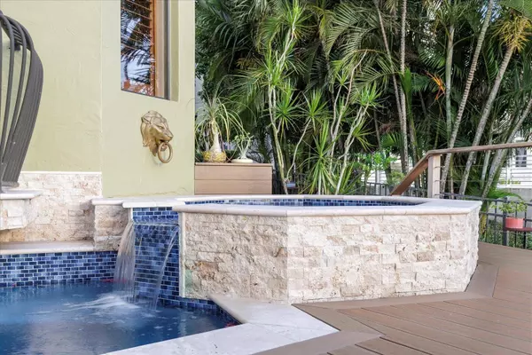 4128 CAUSEWAY VISTA DR, Tampa, FL 33615