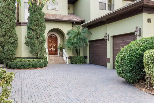 4128 CAUSEWAY VISTA DR, Tampa, FL 33615