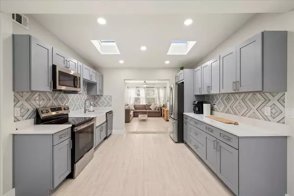 3507 W PRICE AVE, Tampa, FL 33611