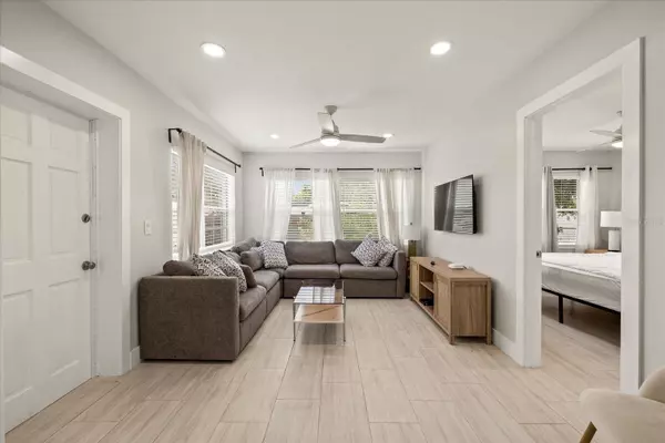 3507 W PRICE AVE, Tampa, FL 33611