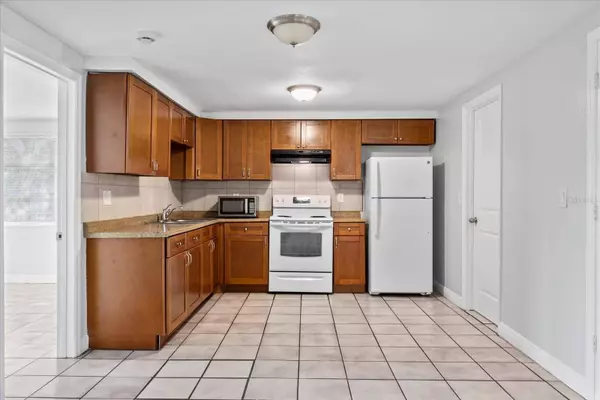 3524 HOOVER DR, Holiday, FL 34691