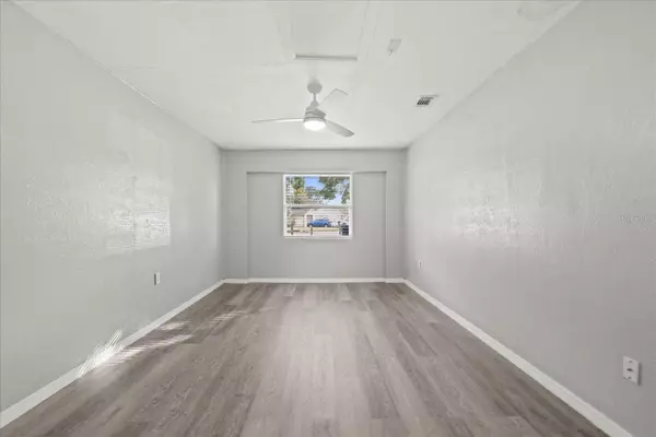 7445 DAGGETT TER, New Port Richey, FL 34655