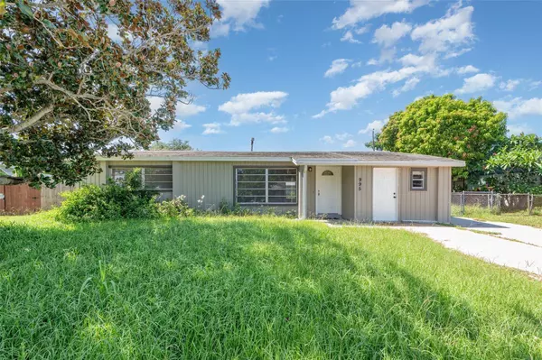 995 BARCLAY DR, Cocoa, FL 32927