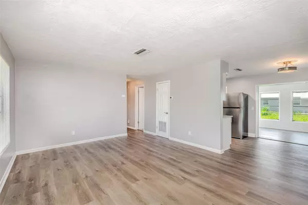 995 BARCLAY DR, Cocoa, FL 32927