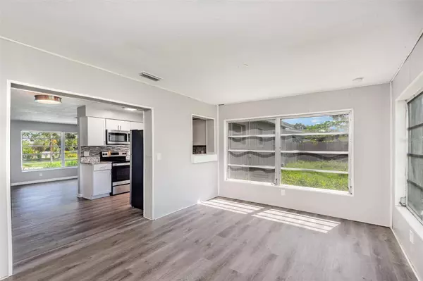 995 BARCLAY DR, Cocoa, FL 32927