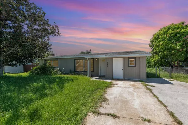 995 BARCLAY DR, Cocoa, FL 32927