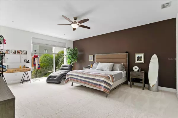 325 5TH AVE S #6, St Petersburg, FL 33701