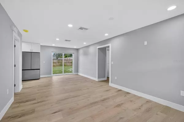 4009 W WALLACE AVE, Tampa, FL 33611