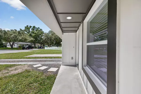 4009 W WALLACE AVE, Tampa, FL 33611