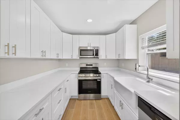 3810 W LEILA AVE, Tampa, FL 33616