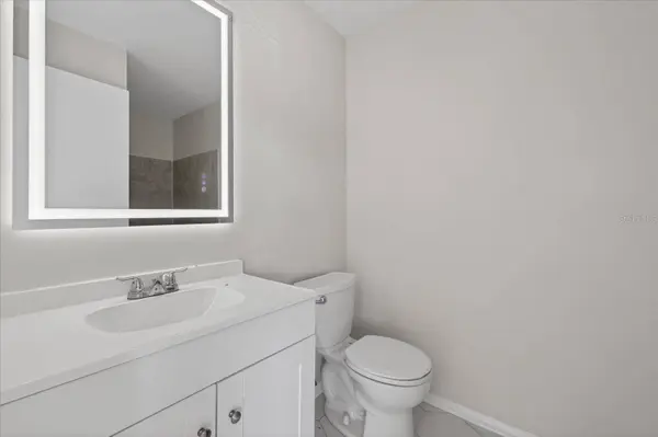 14024 VILLAGE TERRACE DR, Tampa, FL 33624