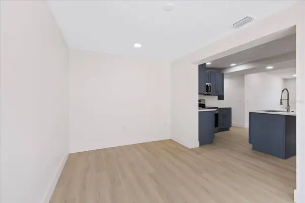 4104 W MONTGOMERY TER, Tampa, FL 33616