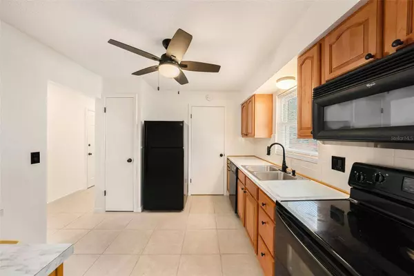 11200 102ND AVE N #36, Seminole, FL 33778