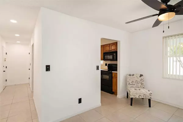 11200 102ND AVE N #36, Seminole, FL 33778