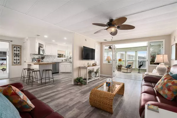 2133 OAHU DR, Holiday, FL 34691