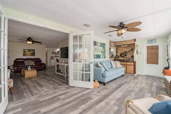 2133 OAHU DR, Holiday, FL 34691