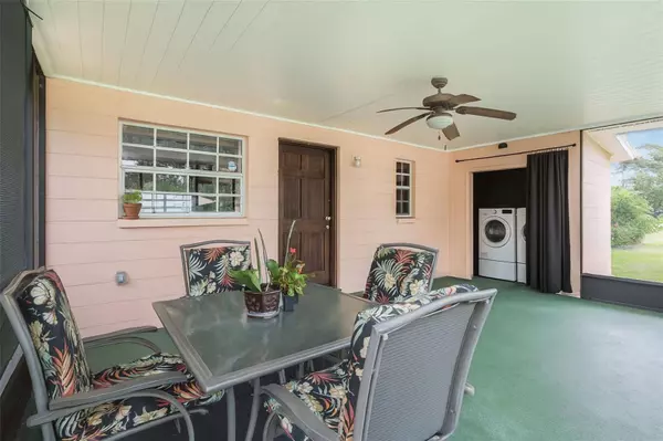 235 OLD WELCOME RD, Lithia, FL 33547