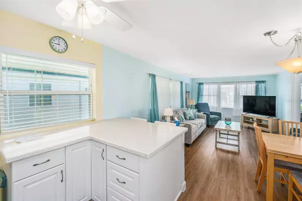 34527 VIOLET DR N, Pinellas Park, FL 33781