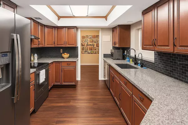 3512 YALE CIR, Riverview, FL 33578