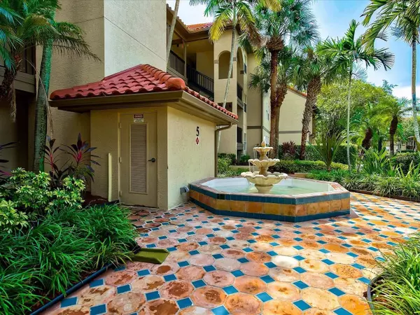 2400 FEATHER SOUND DR #534, Clearwater, FL 33762