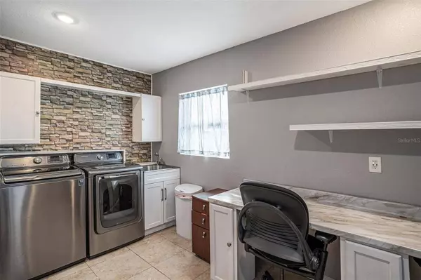 3515 S KINGS AVE, Brandon, FL 33511