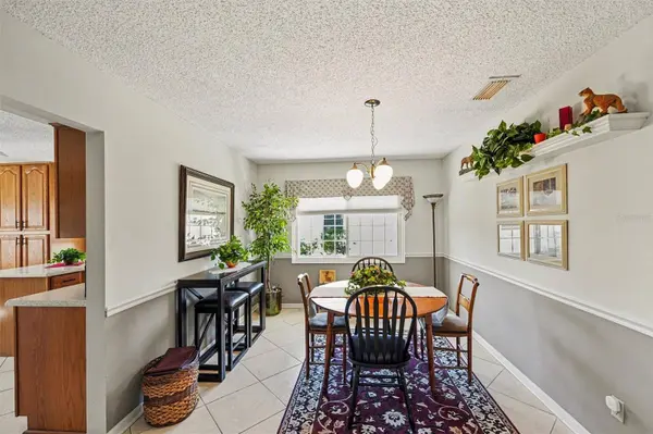 312 THORN HILL PL, Sun City Center, FL 33573