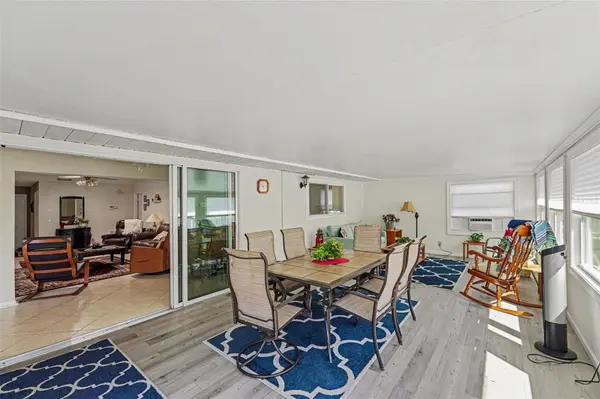 312 THORN HILL PL, Sun City Center, FL 33573