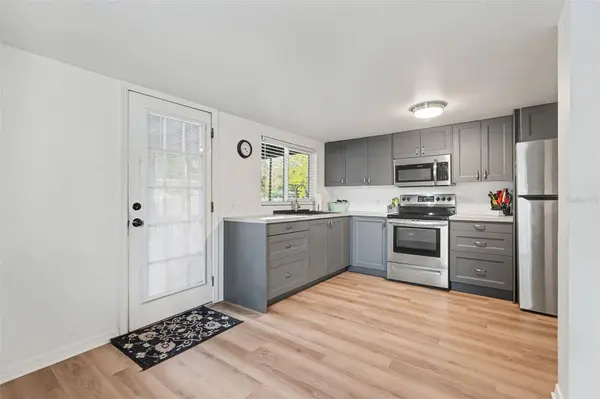 6305 S MACDILL AVE, Tampa, FL 33611