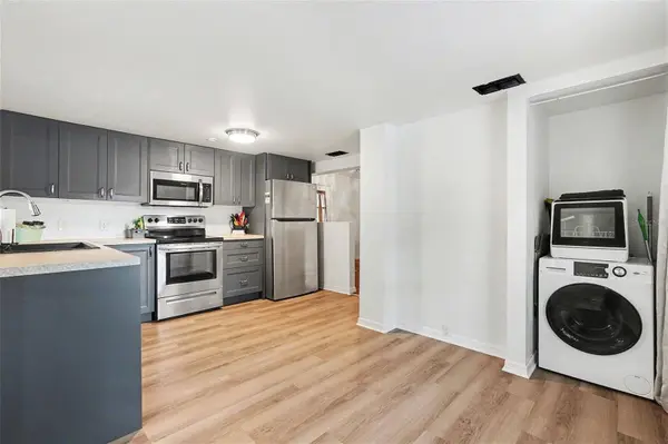 6305 S MACDILL AVE, Tampa, FL 33611