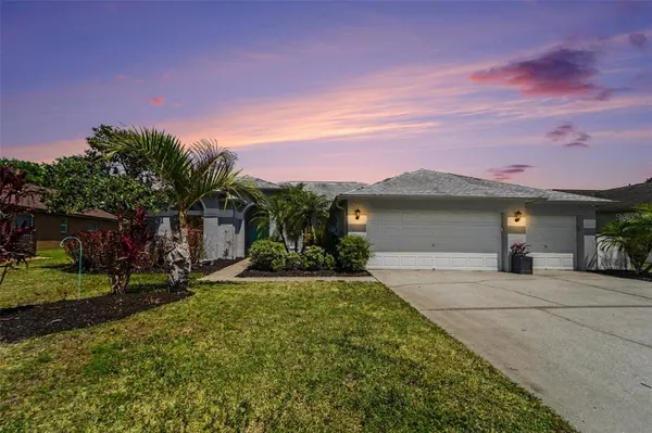 19717 WYNDHAM LAKES DR, Odessa, FL 33556