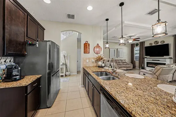 12530 BALLENTRAE FOREST DR, Riverview, FL 33579