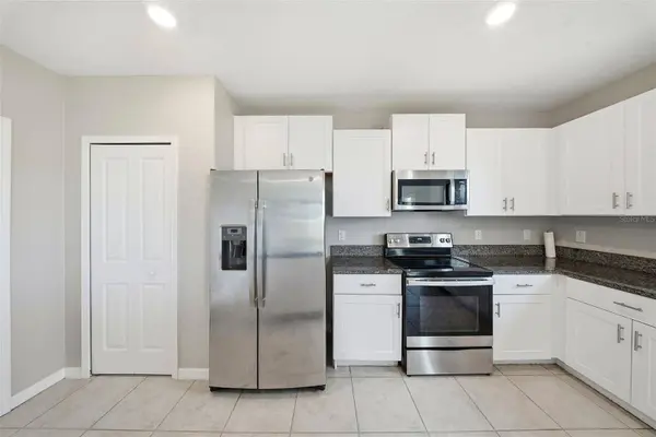 15617 CHARR ISLAND ST, Sun City Center, FL 33573