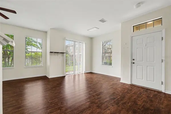 5520 KINGLETHILL DR, Lithia, FL 33547