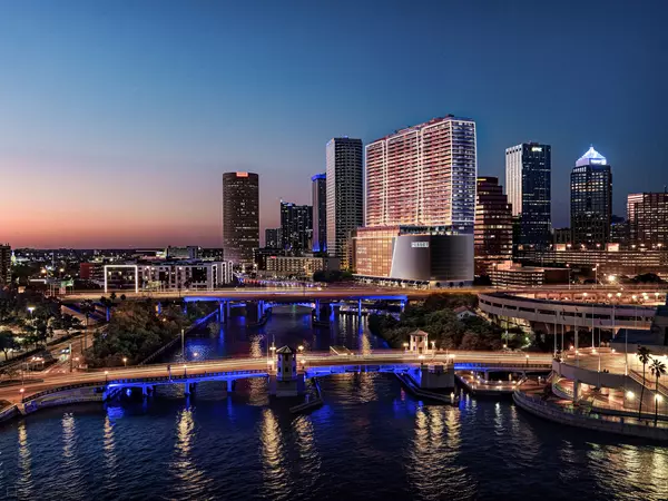 Pendry Residences Tampa — Luxury Waterfront Living in Downtown Tampa