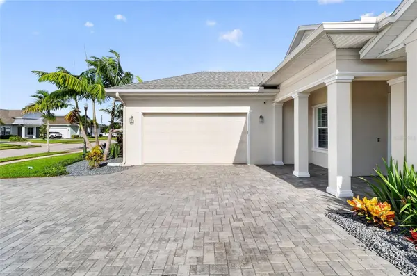 2985 BREEZY MEADOWS DR, Clearwater, FL 33760