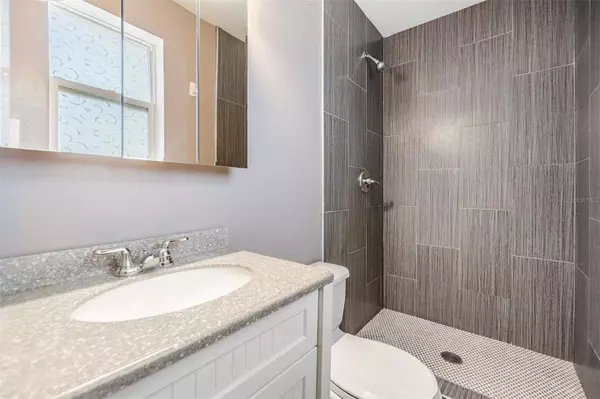 7603 N 53RD ST, Tampa, FL 33617