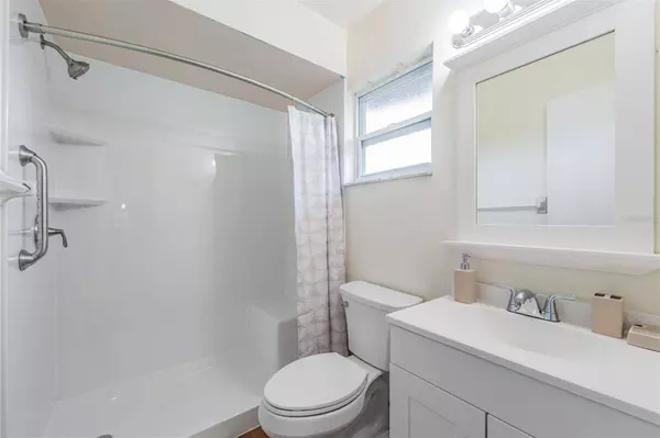 2111 GROVEGLEN LN S, Lakeland, FL 33813