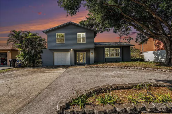 8212 MALVERN CIR, Tampa, FL 33634