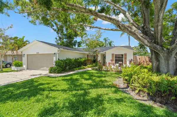 8459 121ST PL, Largo, FL 33773