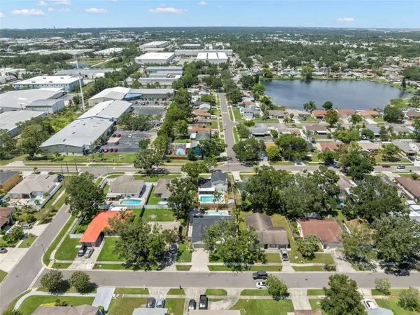 8459 121ST PL, Largo, FL 33773