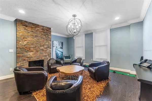 337 S PLANT AVE, Tampa, FL 33606