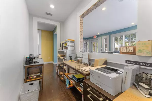 337 S PLANT AVE, Tampa, FL 33606