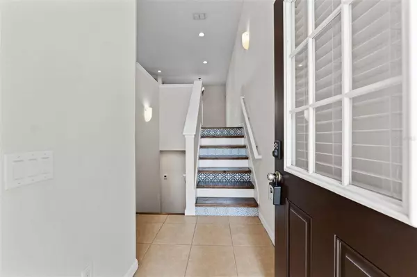 3605 BAY HEIGHTS WAY, Tampa, FL 33611