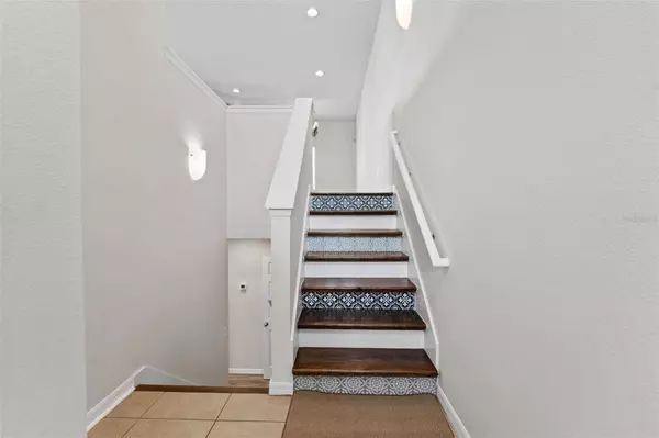 3605 BAY HEIGHTS WAY, Tampa, FL 33611